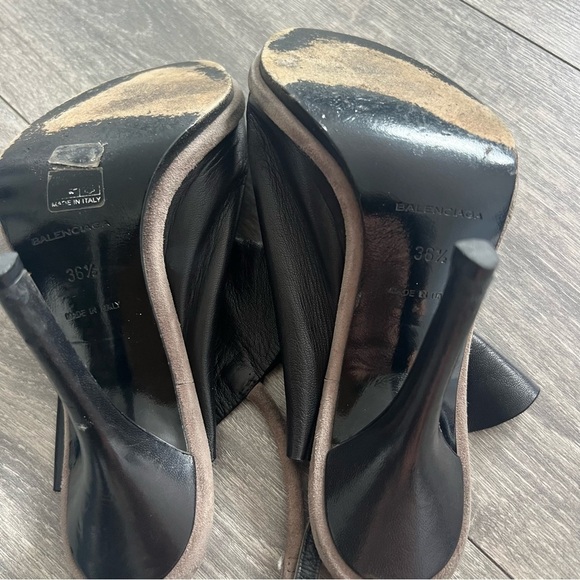 Balenciaga Black/Grey Leather Glove Sandals Size 6.5 Pre-owned - Picture 11 of 12